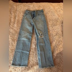 levi ribcage straight light washed cropped blue jean. size 26